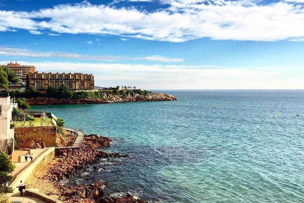 Renovado apartamento en zona residencial a pasos del mar Salou Exterior foto